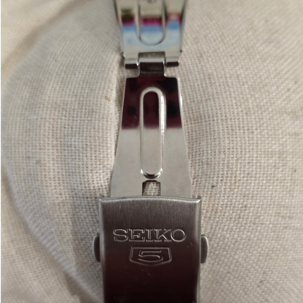 Seiko 5 SNKE49K1 39mm Automatic Watch White Dial Day Date 21 Jewels Box Office - Picture 9 of 11